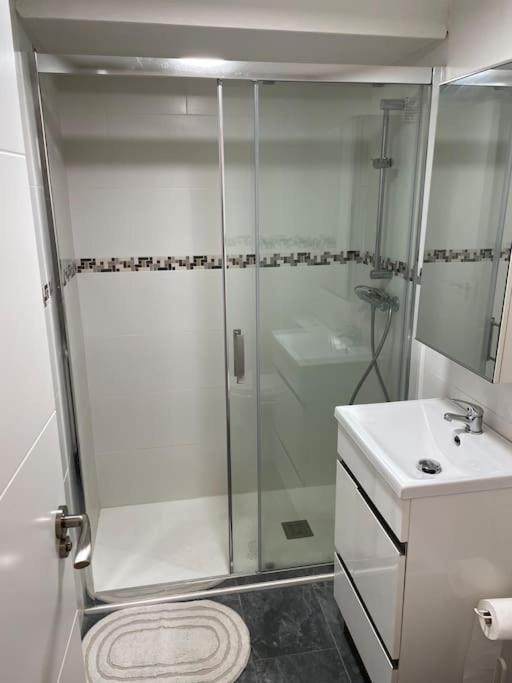 Bonito Y Acogedor Apartamento Cerca De Donostia San Sebastian Lezo Exteriör bild